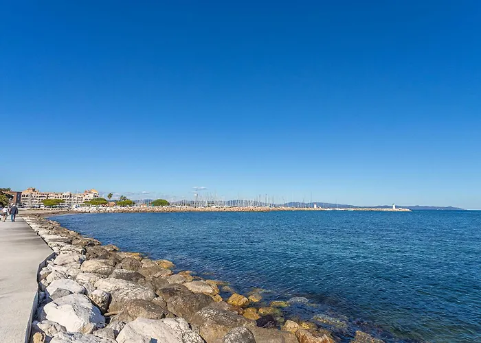 Hébergement de vacances Jean D'agreve-2 By Interhome